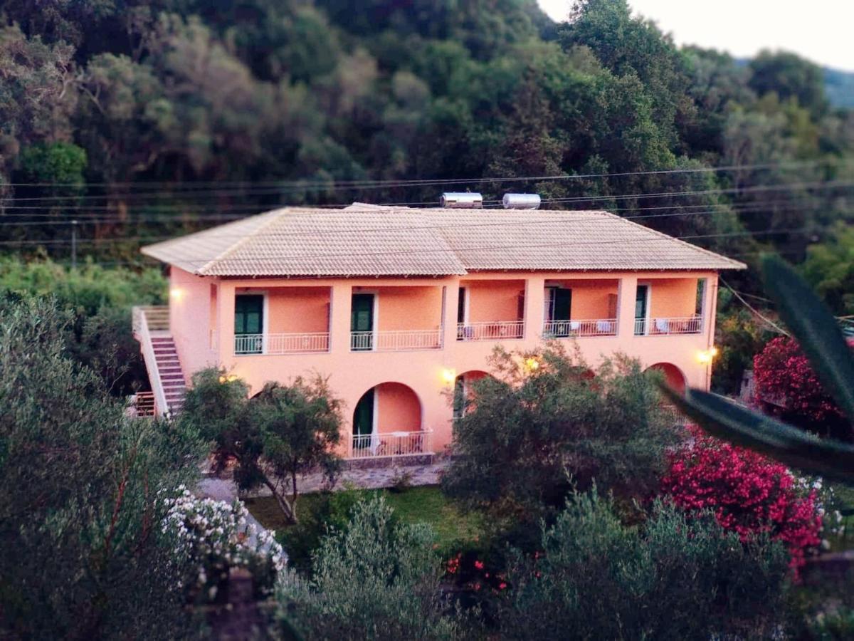 Rossi'S Studios Moraitika Extérieur photo